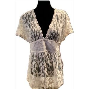NWT Ultra Pink Ivory Lace Top.